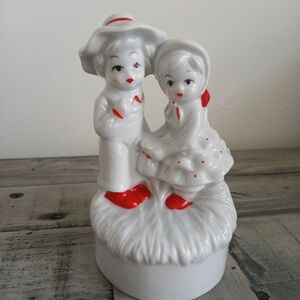 Vintage Ceramic Figurine Couple